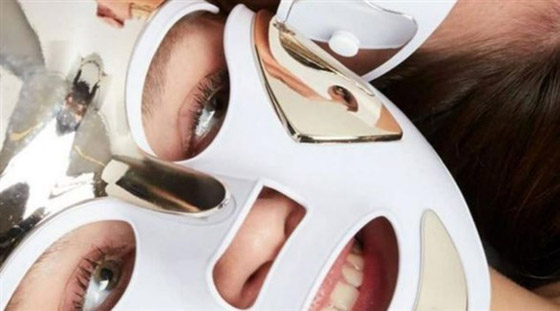 أقنعة LED .. أحدث صيحات عالم التجميل صورة رقم 1