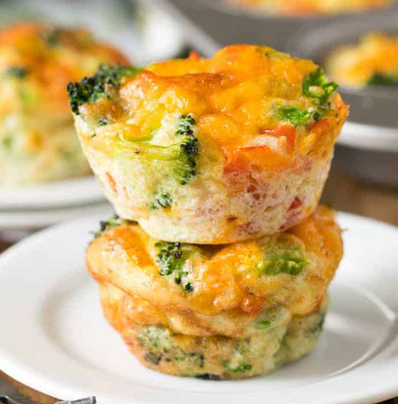 إليكم طريقة تحضير مافن البيض بالخضار الشهي والسهل صورة رقم 4