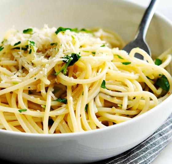 إليكم طريقة تحضير باستا الليمون والكريمة السهلة والشهية صورة رقم 6