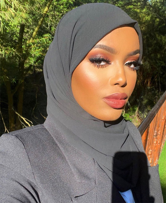 خديجة عمر: أول صومالية محجبة تنافس على لقب ملكة جمال العالم صورة رقم 7 خديجة عمر: أول صومالية محجبة تنافس على لقب ملكة جمال العالم صورة رقم 7