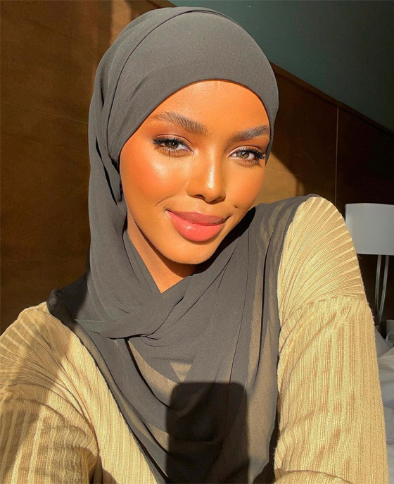 خديجة عمر: أول صومالية محجبة تنافس على لقب ملكة جمال العالم صورة رقم 11 خديجة عمر: أول صومالية محجبة تنافس على لقب ملكة جمال العالم صورة رقم 11