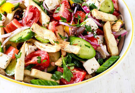 إليكم قائمة بوجبات خفيفة وصحية يمكن تناولها عند التواجد خارج المنزل صورة رقم 3