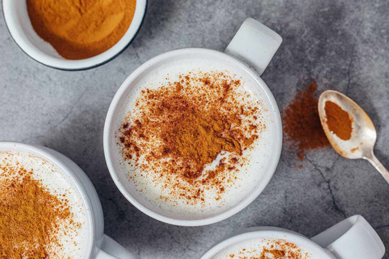 السحلب.. المشروب الشتائي المفضل بـ3 خطوات فقط! صورة رقم 6