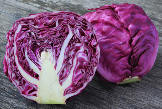 الوقاية من الأمراض والحفاظ على البشرة.. إليكم فوائد الملفوف الأحمر المذهلة صورة رقم 6