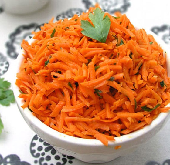 إليكم وصفة سلطة الجزر بصوص البرتقال اللذيذة والمشبعة للرجيم صورة رقم 4