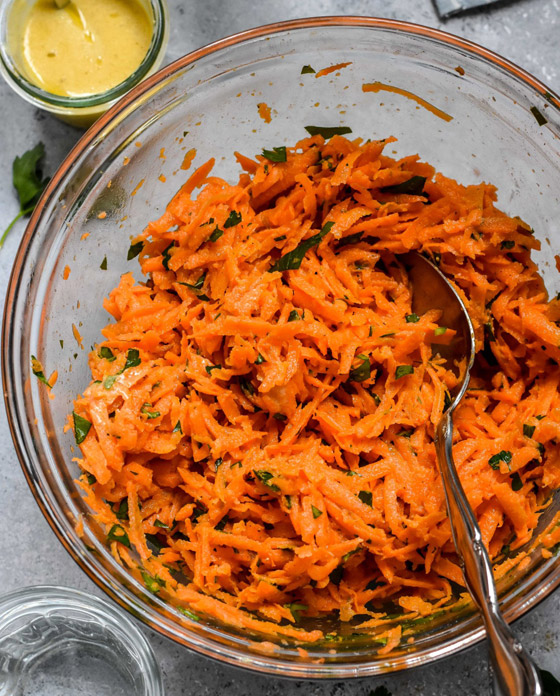 إليكم وصفة سلطة الجزر بصوص البرتقال اللذيذة والمشبعة للرجيم صورة رقم 7