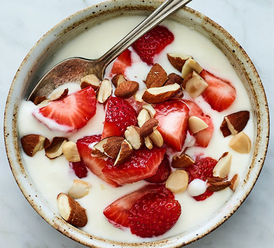 إليكم 5 أصناف أطعمة صحية يمكن تناولها قبل النوم عند الشعور بالجوع صورة رقم 4