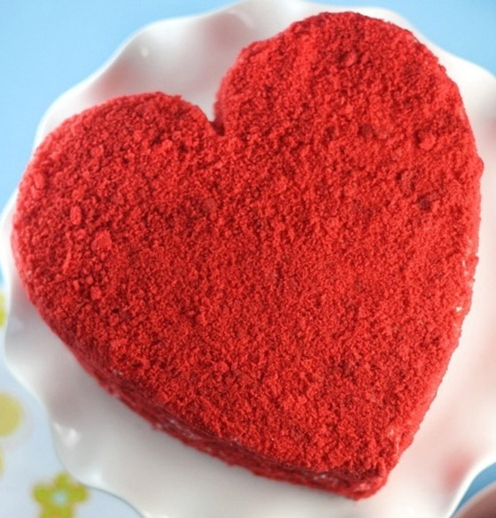 إليكم طريقة تحضير كعكة عيد الحب المخملية بالكريمة والحليب الشهية صورة رقم 3 إليكم طريقة تحضير كعكة عيد الحب المخملية بالكريمة والحليب الشهية صورة رقم 3