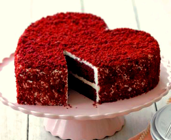 إليكم طريقة تحضير كعكة عيد الحب المخملية بالكريمة والحليب الشهية صورة رقم 5 إليكم طريقة تحضير كعكة عيد الحب المخملية بالكريمة والحليب الشهية صورة رقم 5