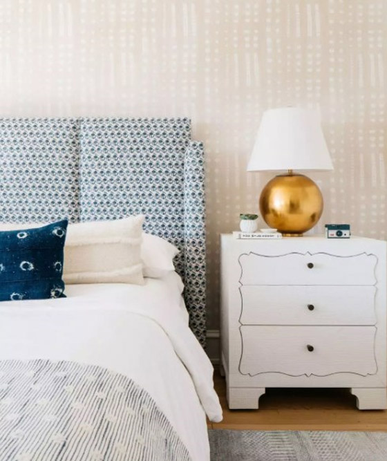 طرق لإضافة اللون الأزرق لديكور غرفة النوم صورة رقم 4