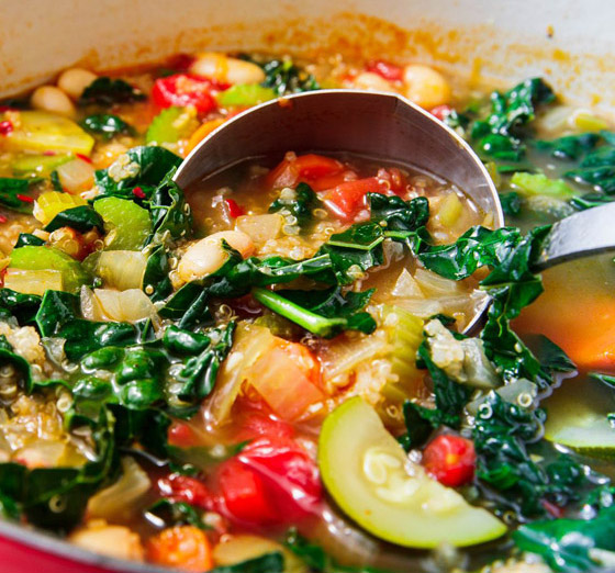 إليكم طريقة تحضير شوربة الكينوا بالخضار الصحية والشهية صورة رقم 6