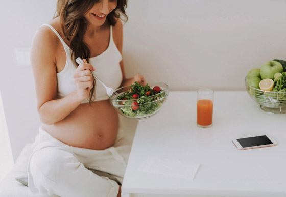 لتحافظي على صحتك وصحة الجنين.. أفضل الأطعمة لتناولها بفترة الحمل صورة رقم 17