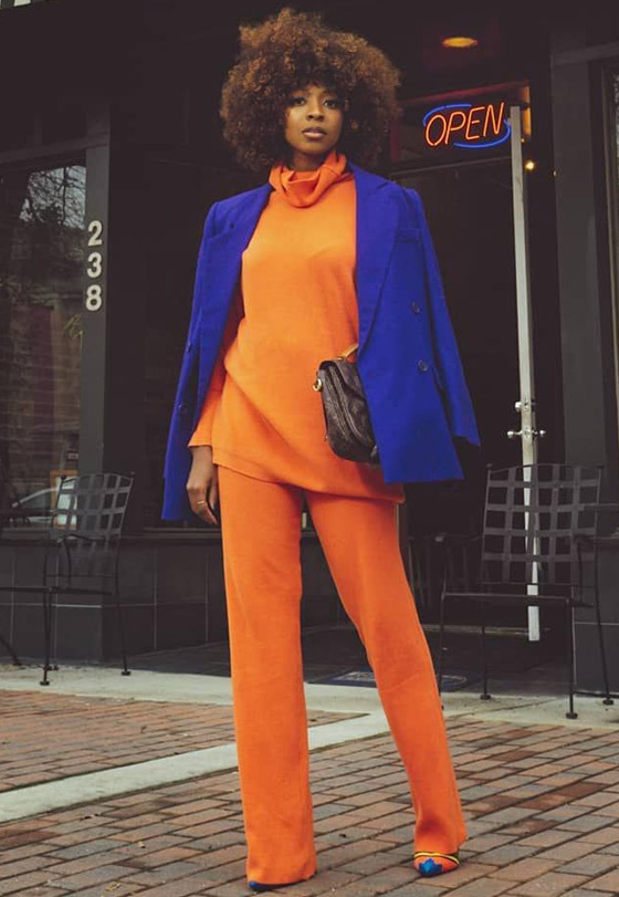 صور.. ألوان يمكن تنسيقها مع الأزرق بكل سهولة لإطلالة أنيقة جذابة صورة رقم 3