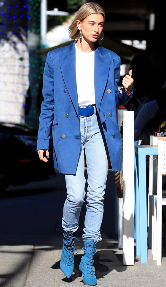 صور.. ألوان يمكن تنسيقها مع الأزرق بكل سهولة لإطلالة أنيقة جذابة صورة رقم 4