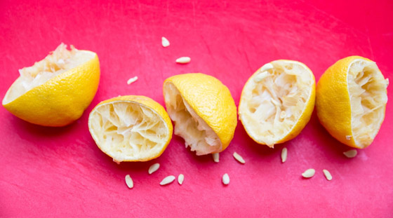 للصحة والجمال والمنزل.. 12 استخداما لقشر الليمون ستوقفكم عن رميه صورة رقم 2