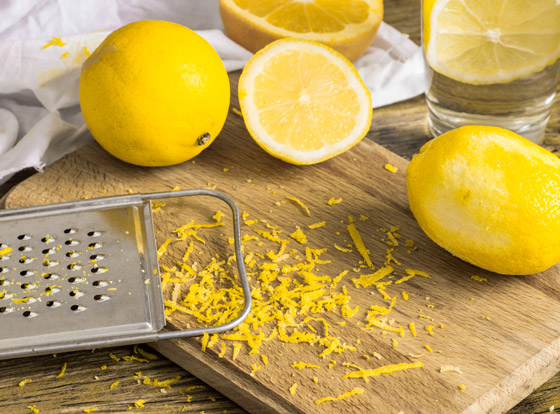 للصحة والجمال والمنزل.. 12 استخداما لقشر الليمون ستوقفكم عن رميه صورة رقم 7