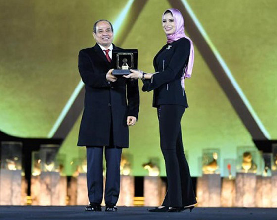 فيديو وصور: هل ستكون المهندسة دينا أيمن أول محجبة تحمل لقب ملكة جمال الكون؟ صورة رقم 2