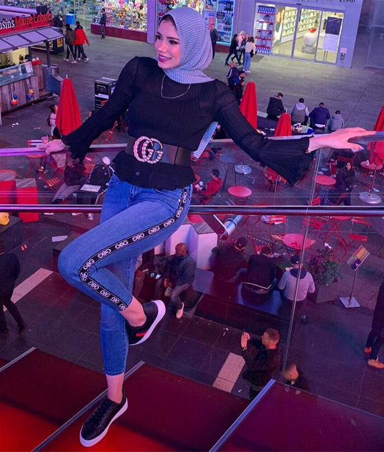 فيديو وصور: هل ستكون المهندسة دينا أيمن أول محجبة تحمل لقب ملكة جمال الكون؟ صورة رقم 6