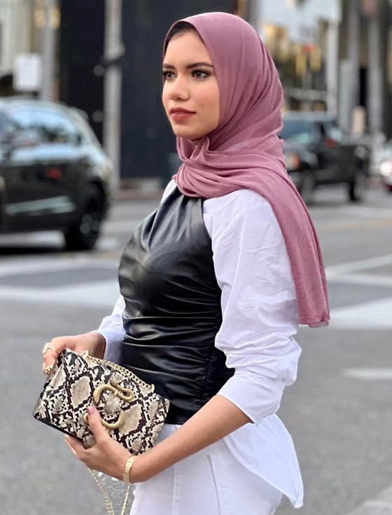 فيديو وصور: هل ستكون المهندسة دينا أيمن أول محجبة تحمل لقب ملكة جمال الكون؟ صورة رقم 11