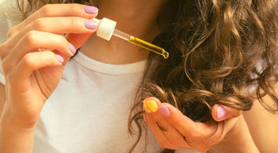 زيت الكاميليا للشعر: ما هي فوائده المدهشة؟ صورة رقم 6 زيت الكاميليا للشعر: ما هي فوائده المدهشة؟ صورة رقم 6