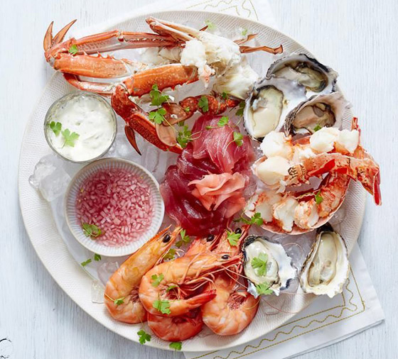 منها الدجاج والحليب.. قائمة بالأطعمة الأكثر ارتباطا بالتسمم الغذائي صورة رقم 5