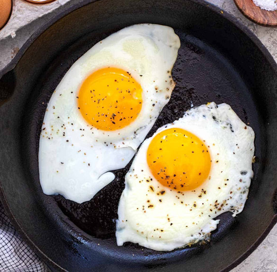 منها الدجاج والحليب.. قائمة بالأطعمة الأكثر ارتباطا بالتسمم الغذائي صورة رقم 6