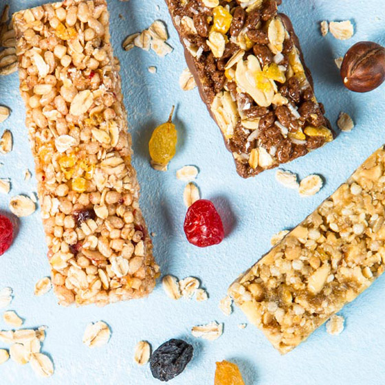 خلال 15 دقيقة فقط.. إليكم طريقة تحضير ألواح البروتين في المنزل صورة رقم 7