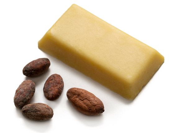 تستخدم بالأطعمة وللبشرة والشعر.. إليكم استخدامات وفوائد زبدة الكاكاو صورة رقم 6