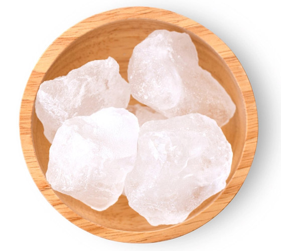 لعلاج حب الشباب والرؤوس السوداء.. تعرفوا إلى فوائد الشبة المختلفة صورة رقم 1