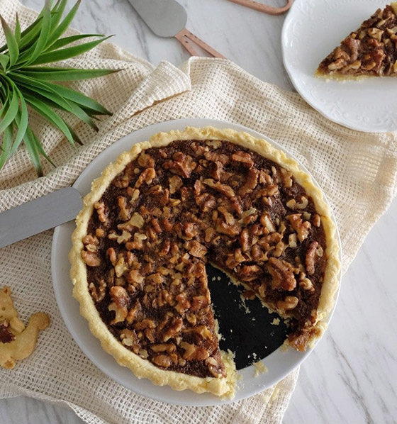 إليكم طريقة تحضير فطيرة القرفة والجوز اللذيذة والمميزة صورة رقم 6