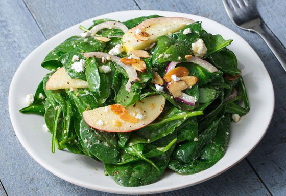 تقوي القلب وتقي من السرطان.. فوائد السبانخ لا تُحصى، لكن احذروا مخاطرها! صورة رقم 7