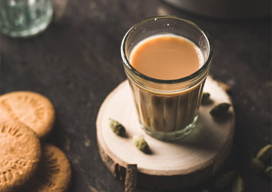 مشروب ديتوكس لتنظيف الجسم.. إليكم فوائد شاي الحبهان وطرق تحضيره صورة رقم 1