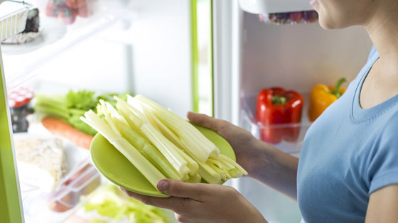 استعداداً لرمضان.. الأطعمة التي يمكنك تخزينها في «الفريزر» من الآن صورة رقم 1