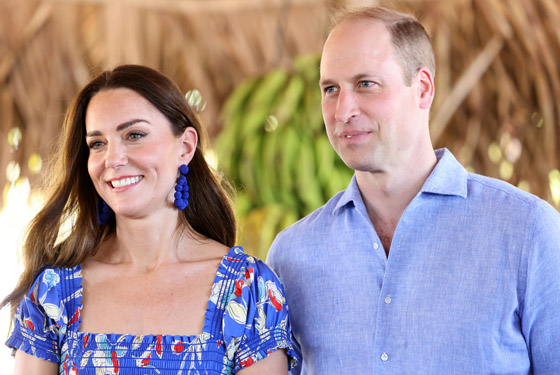 بالصور: كيت ميدلتون بإطلالة صيفية مشرقة.. وهذه تفاصيلها بالأسعار صورة رقم 5 بالصور: كيت ميدلتون بإطلالة صيفية مشرقة.. وهذه تفاصيلها بالأسعار صورة رقم 5