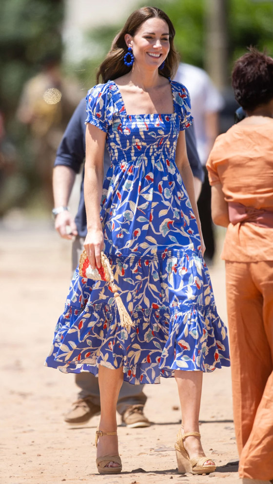 بالصور: كيت ميدلتون بإطلالة صيفية مشرقة.. وهذه تفاصيلها بالأسعار صورة رقم 10 بالصور: كيت ميدلتون بإطلالة صيفية مشرقة.. وهذه تفاصيلها بالأسعار صورة رقم 10