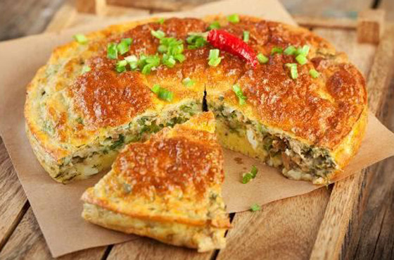 إليكم طريقة تحضير فطيرة التونة اللذيذة.. سهلة وسريعة صورة رقم 1 إليكم طريقة تحضير فطيرة التونة اللذيذة.. سهلة وسريعة صورة رقم 1