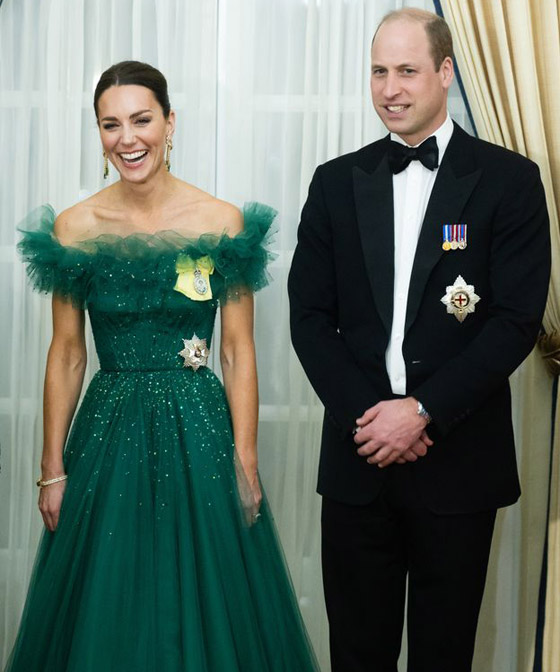 صور: كيت ميدلتون بفستان أخضر زمردي خلاب في جامايكا.. ما كلفته؟ صورة رقم 10 صور: كيت ميدلتون بفستان أخضر زمردي خلاب في جامايكا.. ما كلفته؟ صورة رقم 10