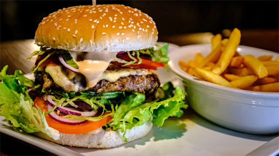 إذا كنت تعاني ارتفاع ضغط الدم.. ابتعد عن هذه العادات! صورة رقم 1 إذا كنت تعاني ارتفاع ضغط الدم.. ابتعد عن هذه العادات! صورة رقم 1