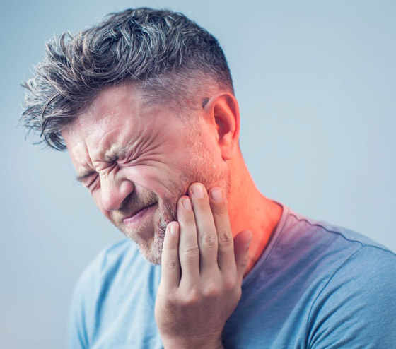 7 أسباب لألم الأسنان في الصباح.. وعلاجات منزلية لتخفيفها صورة رقم 4