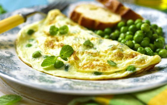 طريقة تحذير عجة البيض المشوية بالخضار لوجبة فطور صحية ولذيذة صورة رقم 1 طريقة تحذير عجة البيض المشوية بالخضار لوجبة فطور صحية ولذيذة صورة رقم 1