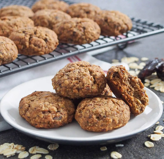 إليكم طريقة تحضير القرص الطرية بالتمر والشوفان الرمضانية للرجيم صورة رقم 7 إليكم طريقة تحضير القرص الطرية بالتمر والشوفان الرمضانية للرجيم صورة رقم 7