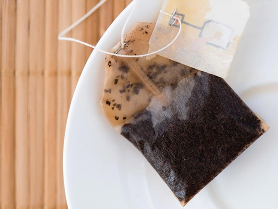 تجنبي رميها.. فوائد مُذهلة لأكياس الشاي المستعملة صورة رقم 6