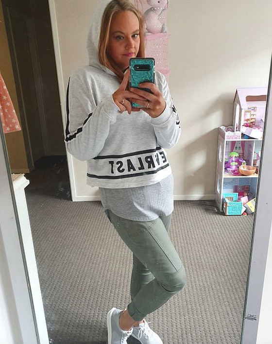 تخسر 35 كغم قبل زفافها بفضل تناول البسكويت صورة رقم 2