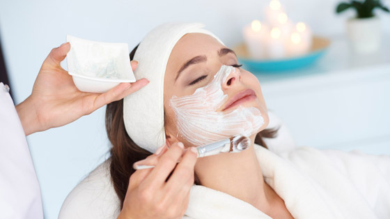 ماسكات طبيعية تخلصك من شحوب البشرة في رمضان صورة رقم 1