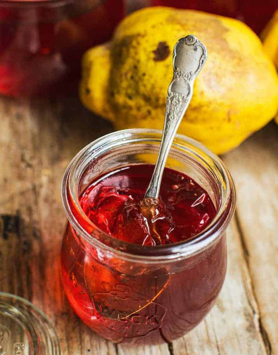 فاكهة الحامض والحلو معا.. حضروا مربى السفرجل اللذيذة خطوة بخطوة صورة رقم 8