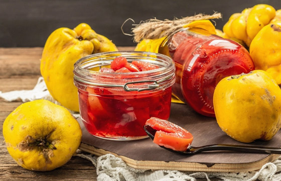 فاكهة الحامض والحلو معا.. حضروا مربى السفرجل اللذيذة خطوة بخطوة صورة رقم 2