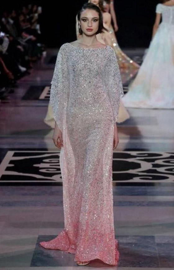 بالصور: مصممو لبنان يبدعون في تصاميم القفاطين والعباءات العصرية صورة رقم 3