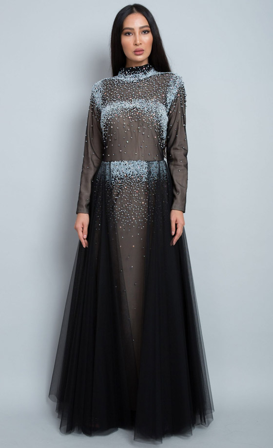 بالصور: مصممو لبنان يبدعون في تصاميم القفاطين والعباءات العصرية صورة رقم 8