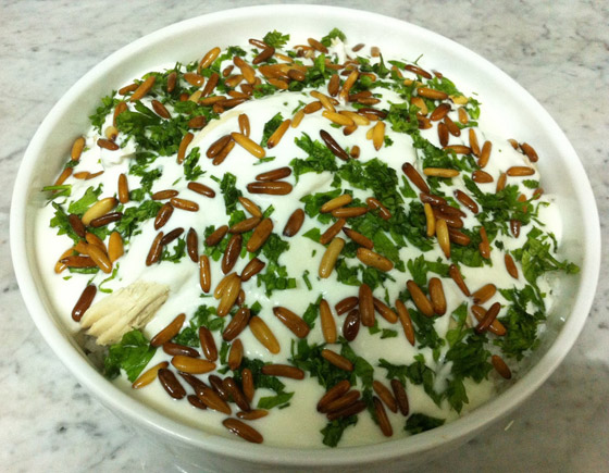 إليكم طريقة تحضير الفتة باللبن الشهية بطريقة سهلة صورة رقم 7