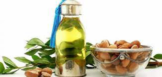 لماذا يجبُ عليكِ استخدام زيت الأرغان على شعرك قبل تصفيفه بالحرارة؟ صورة رقم 2